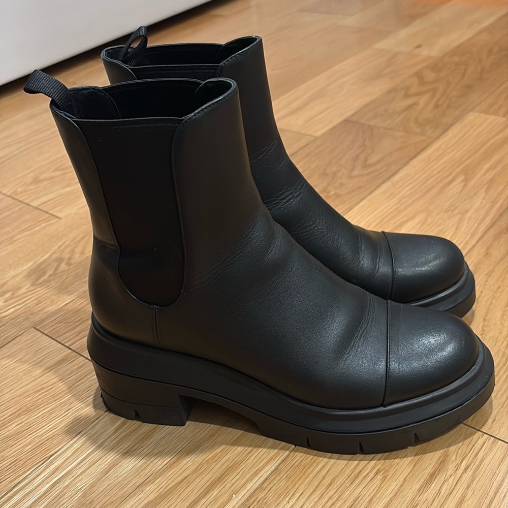 Stuart Weitzman Norah Lug Sole Booties 7